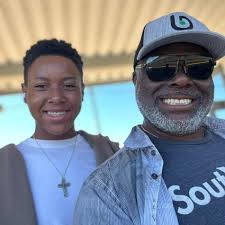 Melyssa Ford updated her cover photo.