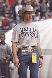 News Photo Tight End Jay Novacek Of The Dallas Cowboys Looks Dallas Cowboys Cowboys Dallas Cowboys Wallpaper