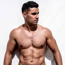 Taufatofua served as one of the flag bearers along with malia paseka, who are both participating in the. Pita Taufatofua On Twitter The Face When You Realise How Much Good Food You Gave Up Just To Be Here Backtothebuffetline Pepwilliamspics