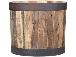 Jeder artikel ist einzigartig, jeder artikel ist ein unikat mit einem chic antique grimaud box on wheels unique nature. Altes Weinfass Grimaud Pflanztopf Von Chic Antique Gunstig Bestellen Skandeko