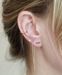 Anneaux de piercing clipper avec strass fabriqué en acier chirurgical couleur or rose de haute qualité de diamètre 1,2mm, ce magnifique piercing s'adapte au piercing oreille cartilage, tragus boule de piercing diamètre 1,2mm adaptable au piercing cartilage oreille, tragus, hélix, arcade, labret, conch. Une Oreille Dix Possibilites De Piercing Lps