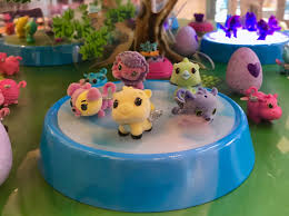 Hatchimals Colleggtibles Mini Le Jouet Star Noel 2017 Jouet Calendrier De L Avent 2017 Noel 2017