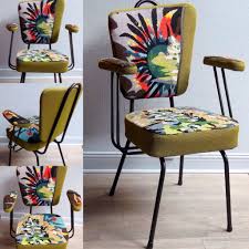 Fauteuil Annee 50 Et Canevas Ancien Mobilier De Salon Decoration Deco Ethnique