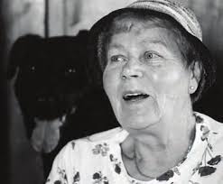 n, the LC's ing. ces t to th TLC. n Sainas rd Chair I must admit, I  shrieked when I saw the first photos from the wildlife cam