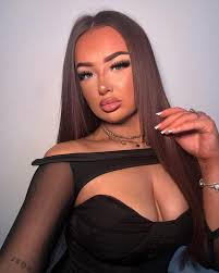 made you look..🖤 keep