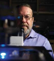 THE POwER OF TwO TEACHABLE MOMENTS CREATIVE COLLABORATION A NEw PICTURE OF  CHRONIC LUNG DISEASE