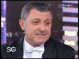 Con lo que ganaba sostenía a su propia familia; Gino Renni Su Verdadero Nombre Y Su Historia Susana Gimenez 2007 Youtube