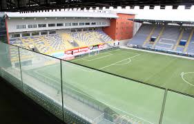 Meld je aan om jouw selectie samen te stellen. Project Stvv Voetbalstadion Sint Tuiden Sparq Balustrades