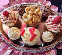 Key lime cupcake @ $3.00 each presentation : Batter Up Cupcakery Opens On Key Colony Beach Florida Keys Weekly Newspapers