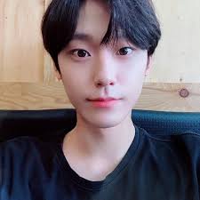 He made his mainstream acting debut at 22 years old. ì´ë„í˜„ On Instagram Artofit