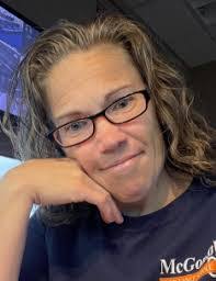 Jennifer Dawn's Instagram, Twitter & Facebook