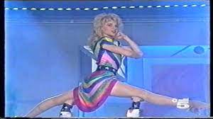 Amici 20, è guerra tra la celentano ela cuccarini: Lorella Cuccarini Dancing Queen Lorella Cuccarini In Io Ballero Sigla Di Festival Facebook