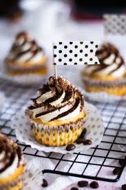 Tiramisu Cupcakes Mit Vanille Espresso Rezept Mein Naschgluck Rezept Cupcakes Espresso Rezepte Klassische Desserts
