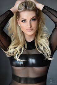 Professional photo of muttmixx dog