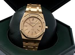 Millions of unique items are added to the saleroom each year from 700 expert auction houses worldwide. Audemars Piguet Golden Royal Oak Jumbo Sets World Record Auction Price Watchpro Usa