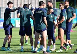 In blessuretijd knalde morata een goede scoringskans hopeloos over het doel. Teruglezen Italie Bereikt Als Eerste Land Achtste Finales Dankzij Zege Op Zwitserland Nrc