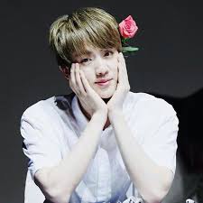 Jin S Hands Appreciation Idols With Medical Conditions Appreciation Awareness K Pop Amino