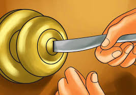 Repeatedly heat the keyhole and the key, holding it under the hair dryer for 20 to 30 seconds. How To Open A Mailbox Without A Key Tips And Tricks