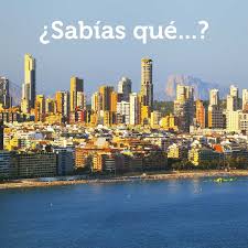 Nuestro Nueva York Del Mediterraneo Es La Ciudad Con Mas Rascacielos De Espana Y Con Mas Rascacielos Por Habitante Del Mund Benidorm Rascacielos Ciudades