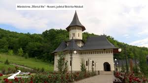 Din centrul localitatii baisoara se ramifica un drum spre muntele baisorii. PaÈ™ii Pelerinului MÄƒnÄƒstirea Sfantul Ilie NuÈ™eni Jud BistriÈ›a NÄƒsÄƒud 09 08 2020 Youtube