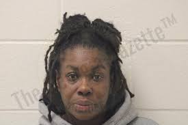 Karon Bowser: https://thegeorgiagazette.com/jones/karon-bowser/