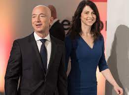 Mackenzie bezos is a well known american novelist, billionaire, and venture philanthropist. Amazon S Jeff Bezos Pays Out 38bn To Ex Wife Mackenzie In Divorce Settlement The Independent The Independent