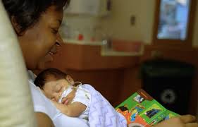 It appeared to be the first time on record that a woman had given birth to nine surviving babies at once. One Out Of 10 Babies Is Born Prematurely In The United States These Babies Typically Are Cared For I Neonatal Care Baby Care Tips Social Emotional Development