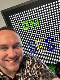 Steph Barr's Instagram, Twitter & Facebook