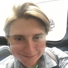 Kayla Hinrichsen's Instagram, Twitter & Facebook