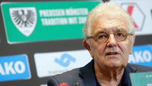 Nicht aufs Podium getragen werden“: Preußen-Präsident Strässer hört auf