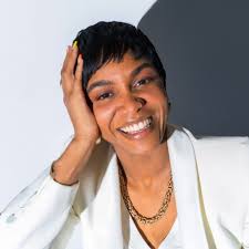 Jade Mays's Instagram, Twitter & Facebook