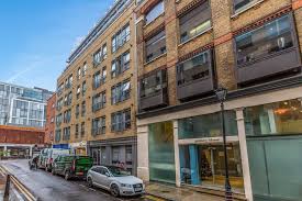 The cheapest month to fly from london city to liverpool is september. 2 Bed Executive Apartment Next To Liverpool Street Free Wifi By City Stay London London Updated 2021 Prices