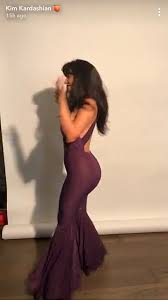 33 Kim Kardashian Breaking The Internet Halloween Costume Halloween Outfits Kardashian Halloween Costume Selena Costume