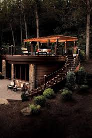 rooftop patio with staircase housedesignsideas terrasse bois vie en plein air salle en plein air