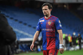 In zusammenarbeit mit der rennbahnklinik testen wir, wie fit unsere spieler sind #fcbasel1893 #zämmestark. Fc Basel Valentin Stocker Nach Putschversuch Suspendiert