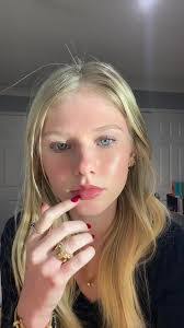 Hannah Mclain's Instagram, Twitter & Facebook