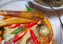 Berikut ialah resep serta metode membuatnya gulai kepala ikan: Resep Gulai Kepala Kakap Yang Maknyus