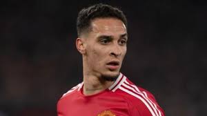 Clark Robertson: Aberdeen defender out for six weeks