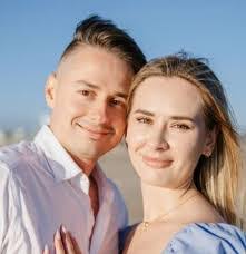 Michelle Ison's Instagram, Twitter & Facebook