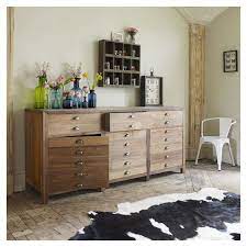 Three Door Larkin Pine Sideboard Graham Green Sideboard Side Board Teppich Wohnzimmer