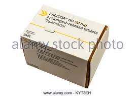 Ogni compressa contiene 100 mg di tapentadolo (come cloridrato) 50 mg: Palexia Tapentadol Compresse E Blister Una Base Di Oppiacei Killer Del Dolore Foto Stock Alamy