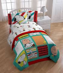 Amazon Com Peanuts Best Friends Full 4 Piece Sheet Set Home Kitchen Snoopy Baby Room Baby Snoopy Snoopy Blanket