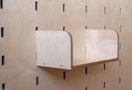 Bucherregal Seitenwand Befestigung Wand Hat Unten Einen Falz Eingefrast Und Locher Fur Stemmzapfen Des Einlegebodens Mebelnye Proekty Interer Mebel