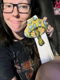 Anyone ever make a bookmark? Any pics for inspo? TIA 🩷