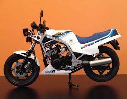 cbr 400 f 1 12 オートバイ バイク ライダー