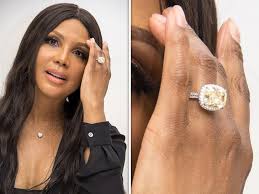 He remains aware of his position in the ring at all times and is constantly working to increase his positional. Toni Braxton Testifies As Victim In 2 5 Million Jewelry Theft