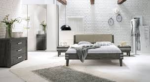 Er ist trittschalldämmend, hat eine geringe aufbauhöhe und ist in unzählig vielen farben und dekoren erhältlich. Bodenbelag Furs Schlafzimmer Was Eignet Sich Wofur