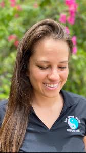 Lauren Bellows's Instagram, Twitter & Facebook