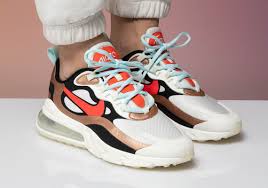 Nike Air Max 270 React For Women Adds Metallic Red Bronze Mudguards Women Nike Shoes Outfit Nike Shoes Women Nike Shoes Blue