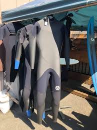 中古ウェットスーツ大放出 新古セミドライmlサイズ 日本最大級 湘南発 ウエットスーツ修理専門店 Facebook